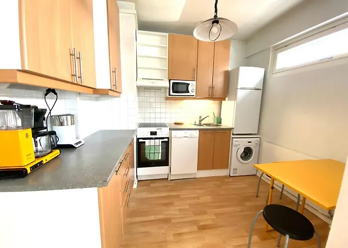 Central, Peaceful, Pleasant Apartament